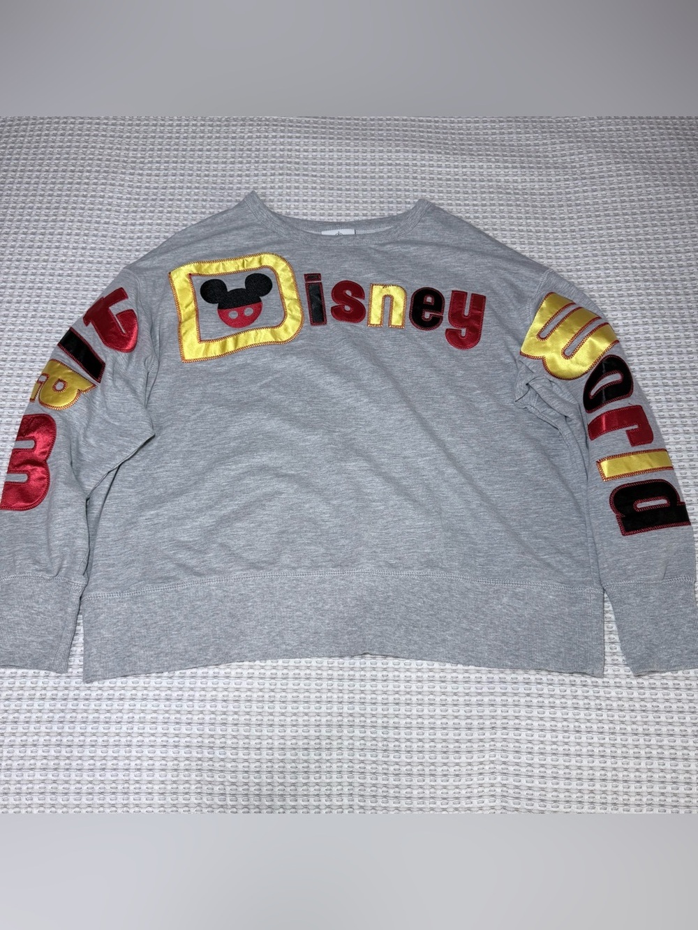 Disney Parks Walt Disney World Sweatshirt Women Large Gray Crew Neck Spell Out